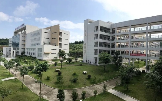校園環(huán)境